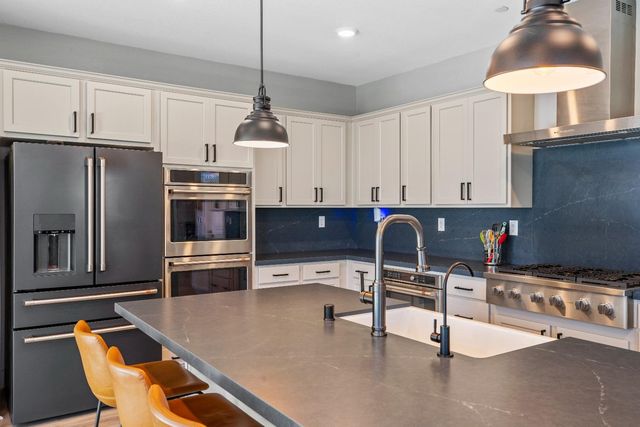 2849 Tacoma Dr, Lathrop, CA 95330