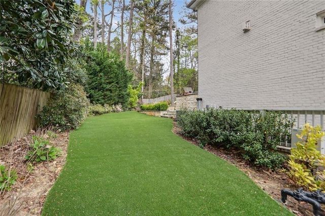 2758 Green Meadows Lane NE, Brookhaven, GA 30319