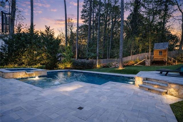 2758 Green Meadows Lane NE, Brookhaven, GA 30319