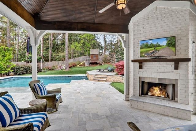 2758 Green Meadows Lane NE, Brookhaven, GA 30319