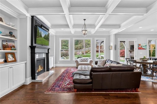 2758 Green Meadows Lane NE, Brookhaven, GA 30319