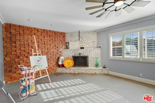 4631 W Avenue M8, Lancaster, CA 93536