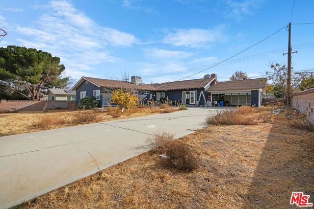 4631 W Avenue M8, Lancaster, CA 93536