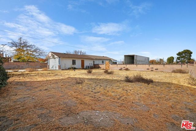 4631 W Avenue M8, Lancaster, CA 93536