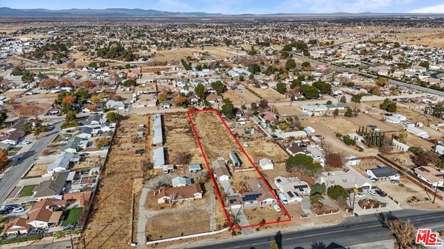 4631 W Avenue M8, Lancaster, CA 93536