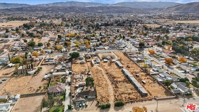 4631 W Avenue M8, Lancaster, CA 93536