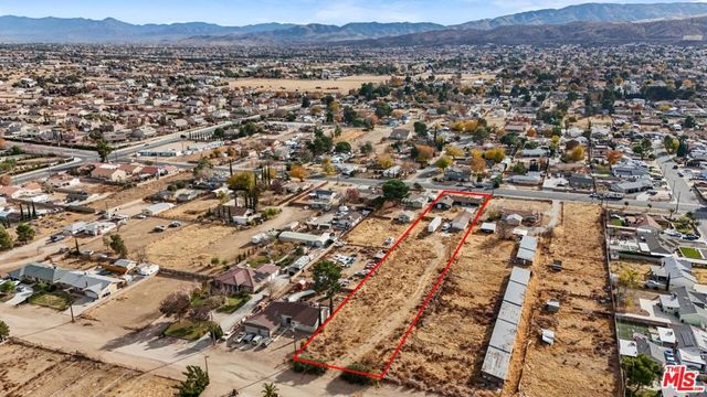 4631 W Avenue M8, Lancaster, CA 93536