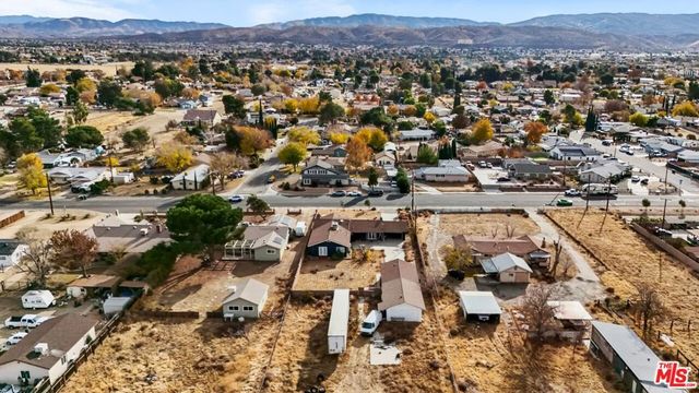 4631 W Avenue M8, Lancaster, CA 93536