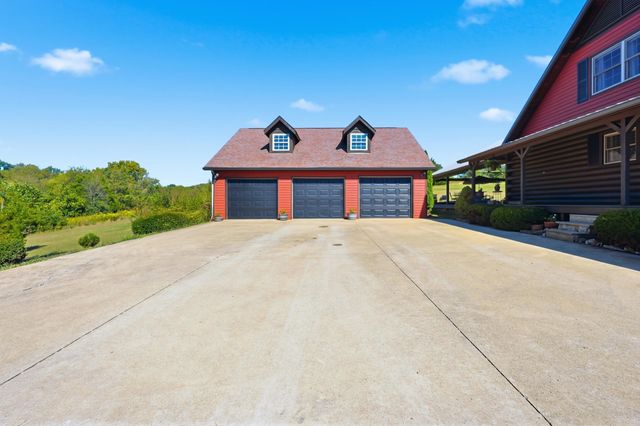355 Dix Dam Road, Harrodsburg, KY 40330