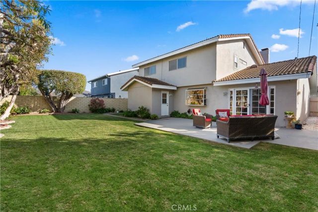 9061 Adelia Circle, Huntington Beach, CA 92646