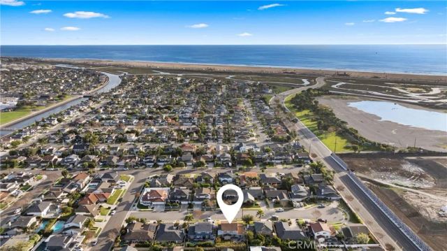 9061 Adelia Circle, Huntington Beach, CA 92646