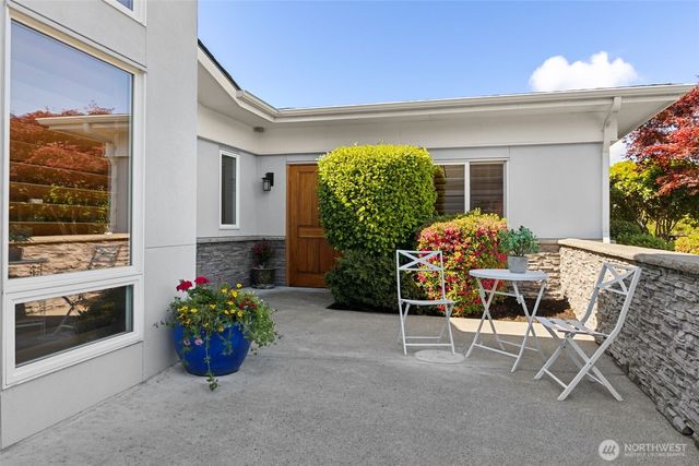 1212 S Fernside Drive, Tacoma, WA 98465