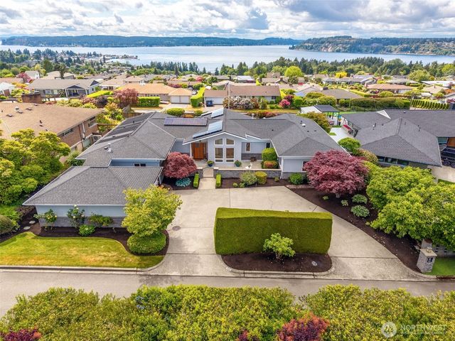 1212 S Fernside Drive, Tacoma, WA 98465