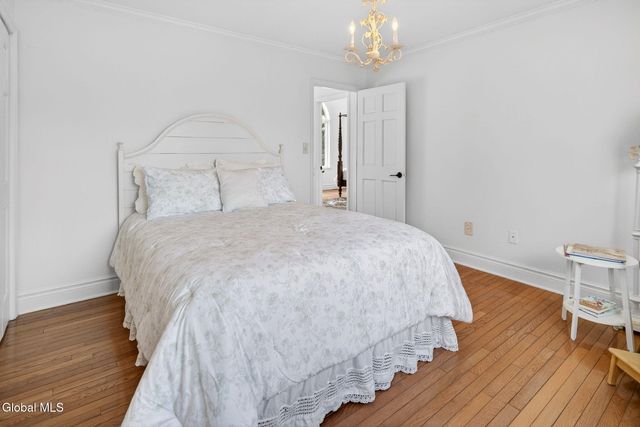 27 Indian Pipe Drive, North Greenbush, NY 12198