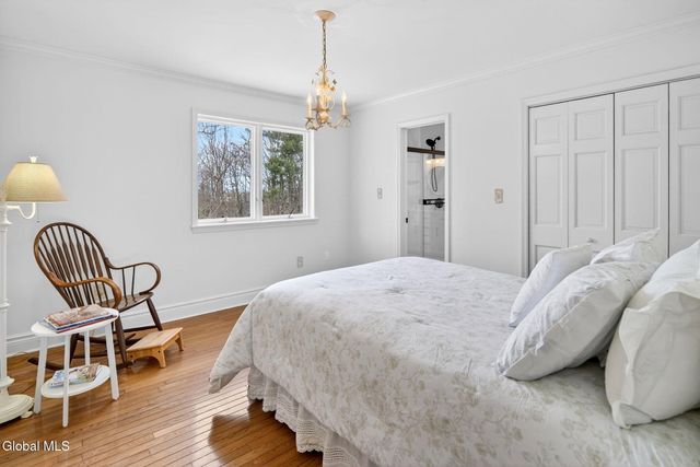 27 Indian Pipe Drive, North Greenbush, NY 12198