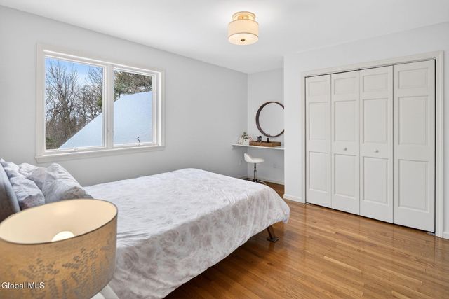 27 Indian Pipe Drive, North Greenbush, NY 12198