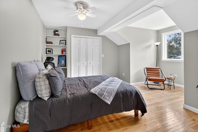 27 Indian Pipe Drive, North Greenbush, NY 12198