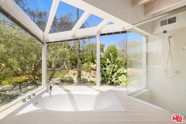 29035 Cliffside Drive, Malibu, CA 90265