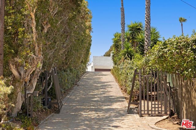 29035 Cliffside Drive, Malibu, CA 90265