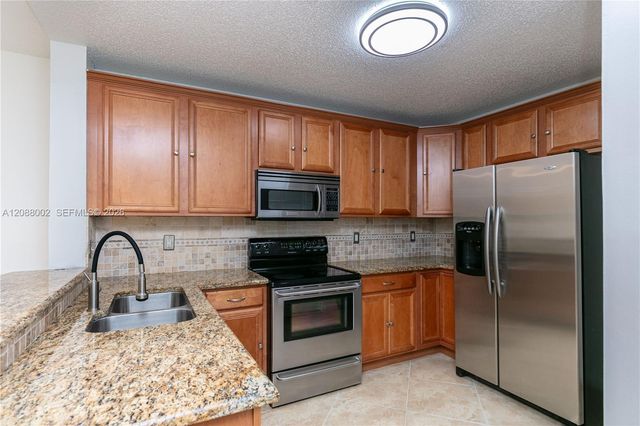 5741 Riverside Drive 205A5, Coral Springs, FL 33067