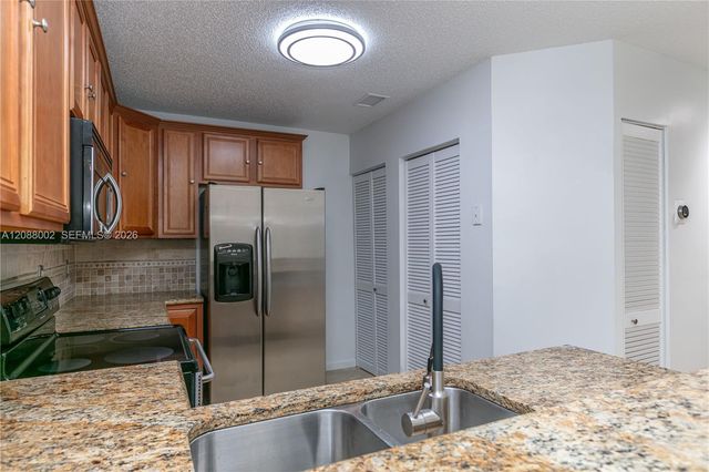 5741 Riverside Drive 205A5, Coral Springs, FL 33067