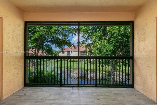 5741 Riverside Drive 205A5, Coral Springs, FL 33067