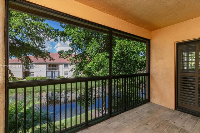 5741 Riverside Drive 205A5, Coral Springs, FL 33067