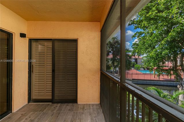 5741 Riverside Drive 205A5, Coral Springs, FL 33067