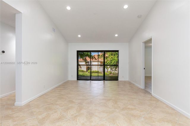5741 Riverside Drive 205A5, Coral Springs, FL 33067