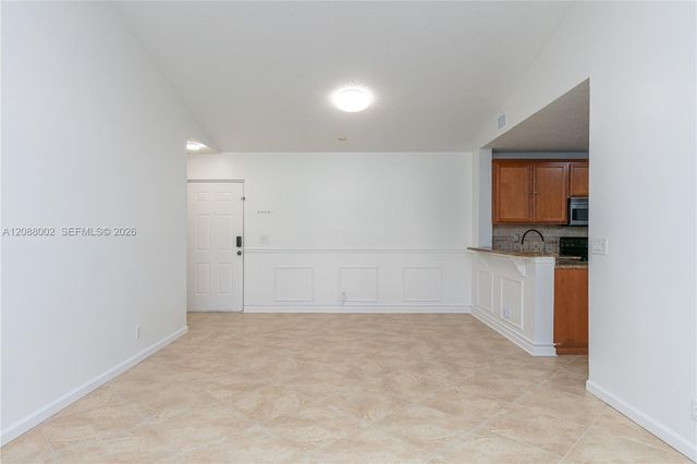 5741 Riverside Drive 205A5, Coral Springs, FL 33067