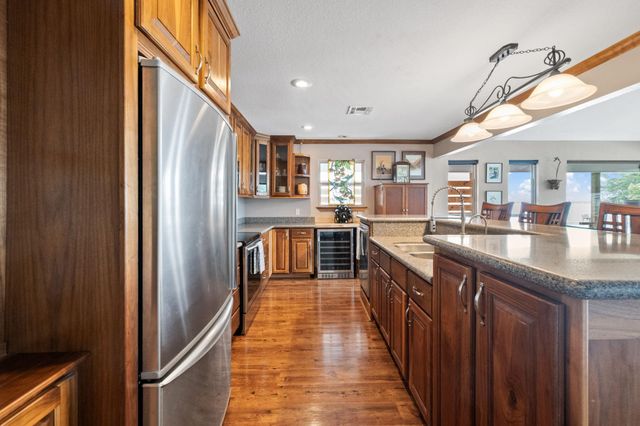 371 E Woodland Shores Drive, Point Blank, TX 77364