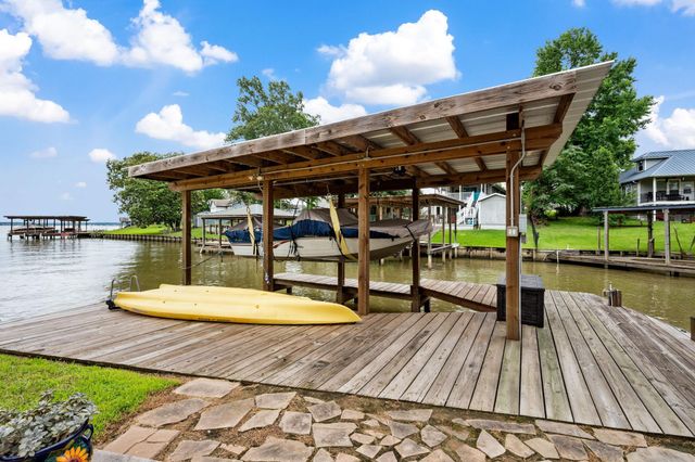 371 E Woodland Shores Drive, Point Blank, TX 77364