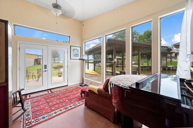 371 E Woodland Shores Drive, Point Blank, TX 77364