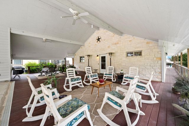 371 E Woodland Shores Drive, Point Blank, TX 77364