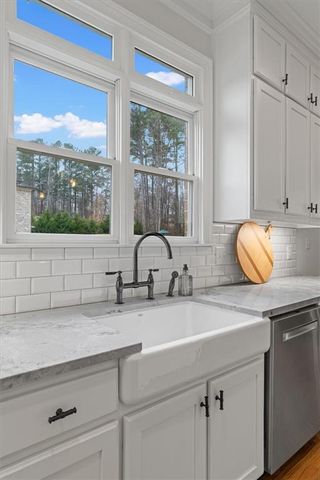 208 Windsor Green Court, Canton, GA 30115