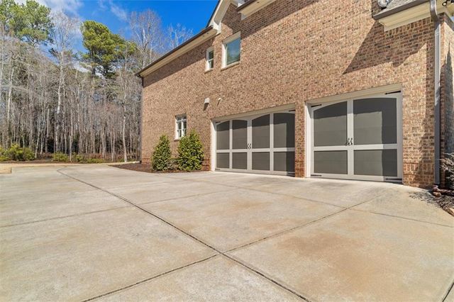 208 Windsor Green Court, Canton, GA 30115