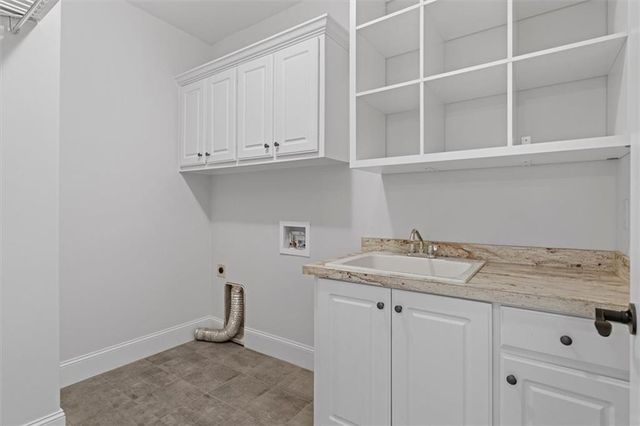 208 Windsor Green Court, Canton, GA 30115