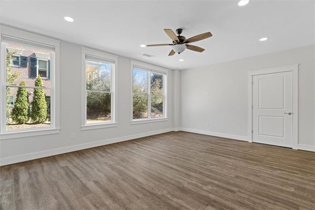 208 Windsor Green Court, Canton, GA 30115