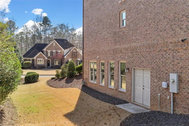 208 Windsor Green Court, Canton, GA 30115