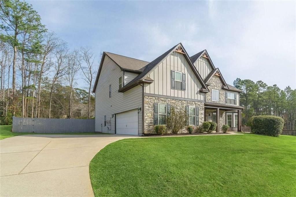 150 Bellemeade Court, Fayetteville, GA 30215