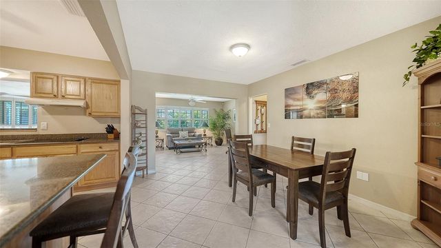 3537 S SCHOOL AVENUE, Sarasota, FL 34239