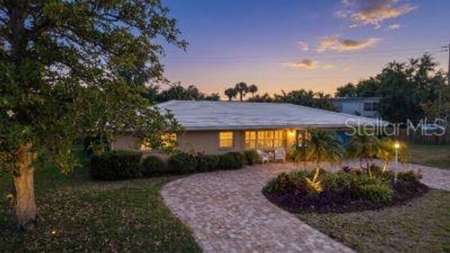 3537 S SCHOOL AVENUE, Sarasota, FL 34239