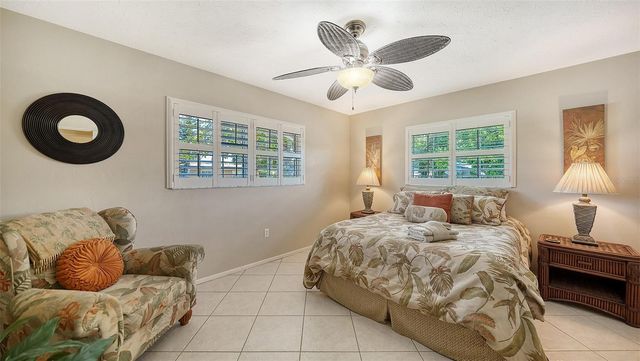3537 S SCHOOL AVENUE, Sarasota, FL 34239