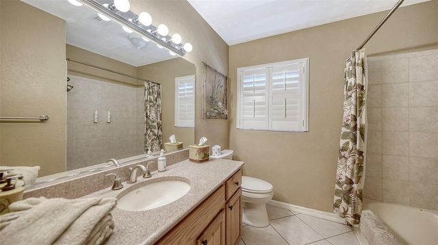 3537 S SCHOOL AVENUE, Sarasota, FL 34239