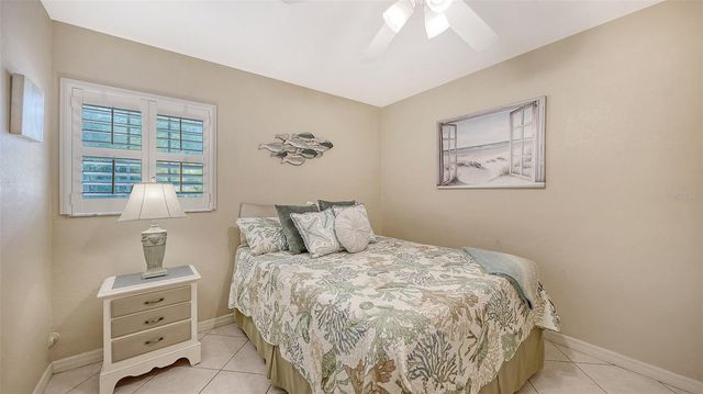 3537 S SCHOOL AVENUE, Sarasota, FL 34239