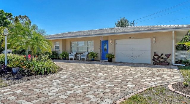 3537 S SCHOOL AVENUE, Sarasota, FL 34239