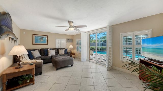 3537 S SCHOOL AVENUE, Sarasota, FL 34239