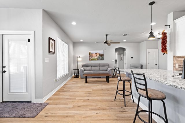 1005 Bucks Way, Longview, TX 75604