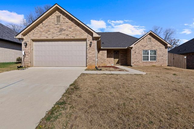 1005 Bucks Way, Longview, TX 75604