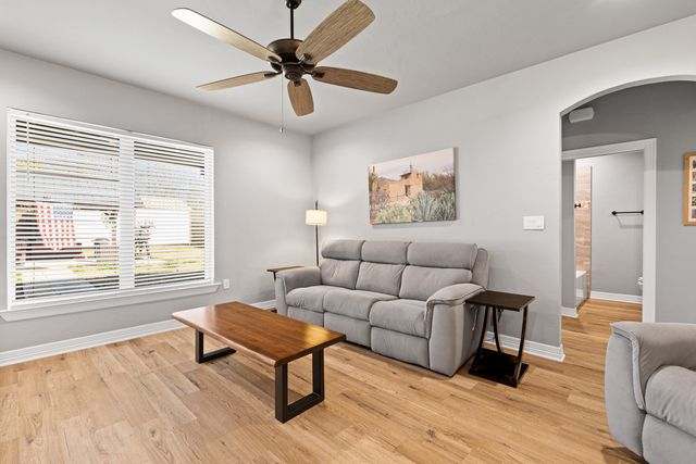 1005 Bucks Way, Longview, TX 75604